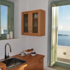 Отель Stefani Suites в номере фото 2