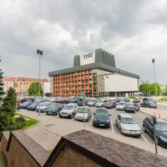 Отель Opera House Hostel Centre Литва, Вильнюс - отзывы, цены и фото номеров - забронировать отель Opera House Hostel Centre онлайн парковка