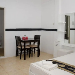 Отель Allstar Guesthouse 2* Стандартный семейный номер разные типы кроватей