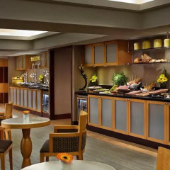 Отель Swissotel The Stamford 5* Представительский номер с различными типами кроватей фото 4