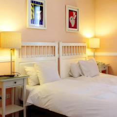 Отель Hostal Adriano Стандартный номер с 2 отдельными кроватями фото 16