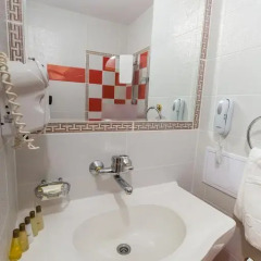 Отель Zornica Hotel Болгария, Казанлак - отзывы, цены и фото номеров - забронировать отель Zornica Hotel онлайн ванная