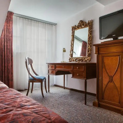 Savigny Hotel Frankfurt City 4* Апартаменты с различными типами кроватей