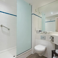 Отель DoubleTree By Hilton London Excel 4* Стандартный номер с 2 отдельными кроватями фото 4