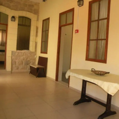 Yafo 82 Guesthouse Израиль, Хайфа - отзывы, цены и фото номеров - забронировать отель Yafo 82 Guesthouse онлайн балкон