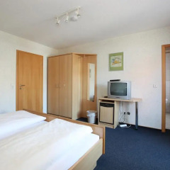 Hotel Klosterbräustuben 3* Стандартный номер с двуспальной кроватью фото 3