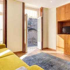 Апартаменты Chateau Apartments комната для гостей