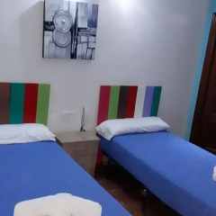 Отель Hostal Nevot Стандартный номер с различными типами кроватей фото 9
