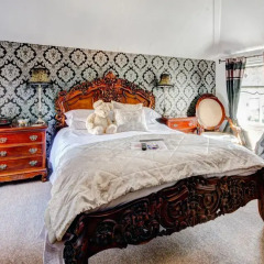Отель Plas Llwyd Guest House 4* Улучшенный номер с различными типами кроватей фото 10