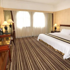 Grand Palace Hotel(Grand Hotel Management Group) комната для гостей фото 4