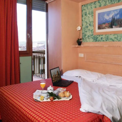 Meridiana Hotel 3* Стандартный номер с различными типами кроватей фото 3