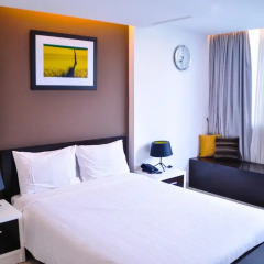 Minh Khang Hotel 3* Номер Делюкс с двуспальной кроватью
