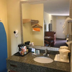 Отель Quality Inn Sarasota North 2* Стандартный номер с различными типами кроватей фото 6