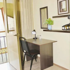 Отель Red Fox Guesthouse Номер Эконом с различными типами кроватей фото 3