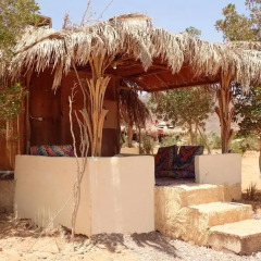 Отель Bedouin Star бассейн