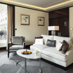Hotel The Peninsula Paris 5* Улучшенный номер с различными типами кроватей
