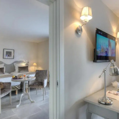 Отель La Bastide de l'Oliveraie 4* Стандартный номер с различными типами кроватей фото 6