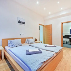 Апартаменты Family Apartments Прага комната для гостей фото 5
