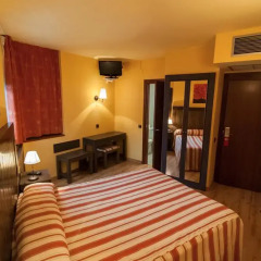 Hotel Viella 2* Стандартный номер с различными типами кроватей фото 15