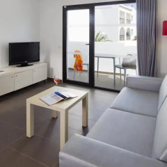 Отель Migjorn Ibiza Suites & Spa 4* Полулюкс с различными типами кроватей фото 8
