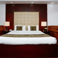 Hotel Forest Green сейф в номере
