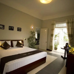 Отель The Moon Villa Hoi An 2* Стандартный семейный номер с различными типами кроватей фото 28