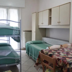 Отель Villa Maria Apartments Италия, Риччоне - отзывы, цены и фото номеров - забронировать отель Villa Maria Apartments онлайн комната для гостей фото 5