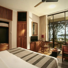 Отель Heritance Kandalama 5* Улучшенный номер с различными типами кроватей фото 3