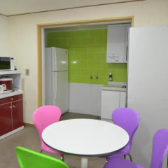 Kimchee Downtown Guesthouse - Hostel Люкс повышенной комфортности с различными типами кроватей фото 5