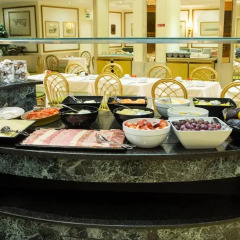 Отель Holiday Inn Lisbon питание