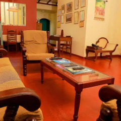Отель Holiday Nest Bed and Breakfast развлечения