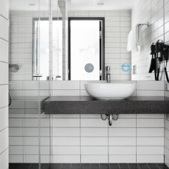 Comfort Hotel Kristiansand 3* Стандартный семейный номер с двуспальной кроватью фото 5