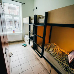 V4Vilnius Hostel Кровать в общем номере с двухъярусной кроватью фото 2
