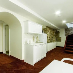Отель Real House 3* Стандартный номер с двуспальной кроватью (общая ванная комната) фото 4