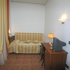 Hotel Alinari 3* Стандартный номер с различными типами кроватей фото 5