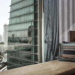 Отель The Continent Bangkok by Compass Hospitality 4* Стандартный номер с различными типами кроватей фото 38