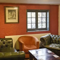 Отель The May Garland Inn интерьер отеля