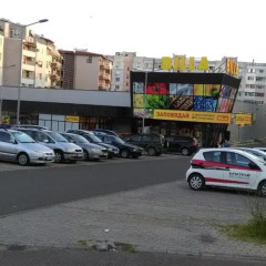 Отель Black & White парковка