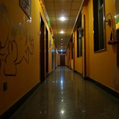 Dengba Hostel Chengdu Branch Стандартный номер с 2 отдельными кроватями фото 3