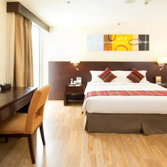 Отель Lohas Residences Sukhumvit 4* Номер Делюкс