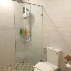 Хостел Siri Poshtel Bangkok Номер Делюкс с различными типами кроватей фото 18