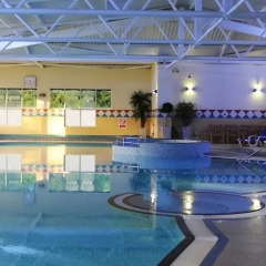 Village Hotel Manchester Cheadle бассейн фото 3