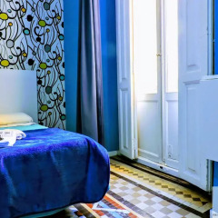 Отель Red Nest Hostel Испания, Валенсия - отзывы, цены и фото номеров - забронировать отель Red Nest Hostel онлайн балкон