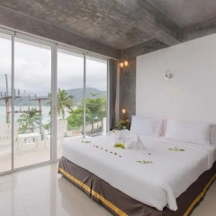 The Front Hotel and Apartment 3* Улучшенный номер с двуспальной кроватью фото 4