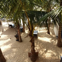 Отель Happy Beach Inn and Restaurant пляж