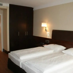 Отель Dürer-Hotel Германия, Нюрнберг - отзывы, цены и фото номеров - забронировать отель Dürer-Hotel онлайн комната для гостей фото 5