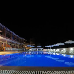 Penelope Hotel бассейн