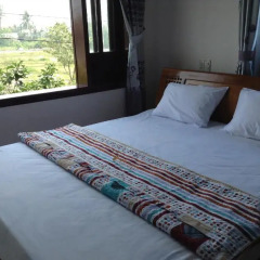 Отель Lakeside Homestay Стандартный номер с различными типами кроватей фото 2