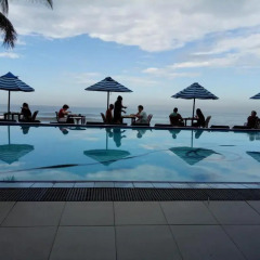 Отель Nippon Villa Beach Resort Хиккадува бассейн фото 3