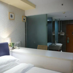 Timmy Hotel 3* Улучшенный номер с двуспальной кроватью фото 2